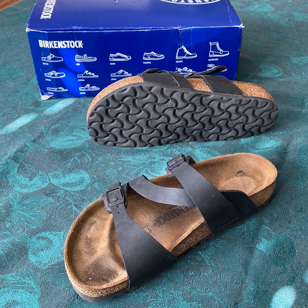 Ladies black Birkenstock sandals, “Salina” style, size 6.